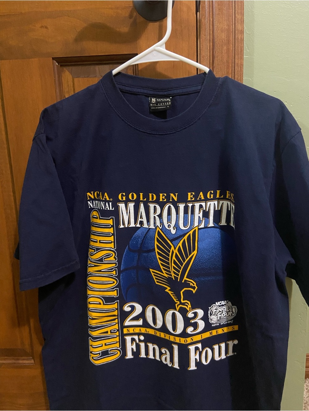 Gear For Sports Marquette Golden Eagles 2003 NCAA Final Four T-Shirt